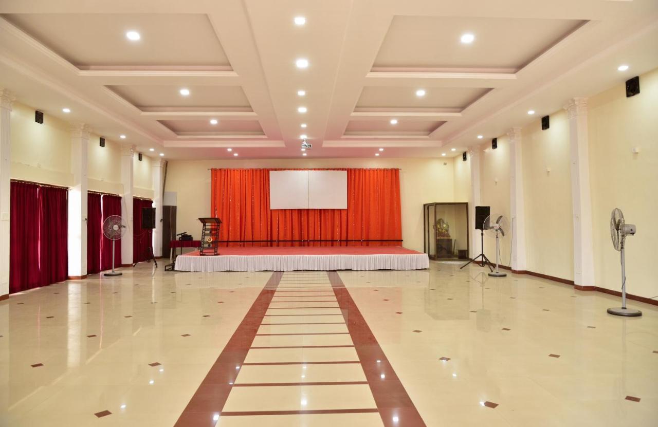 Surya Shibir Resort Pune Eksteriør billede