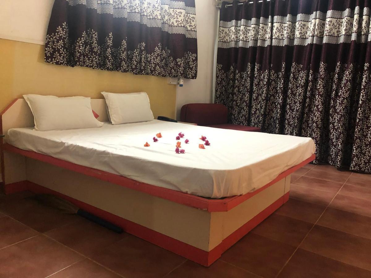 Surya Shibir Resort Pune Eksteriør billede